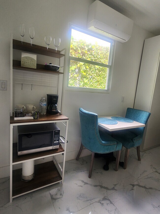 Dining - 1722 NW 185th Ter