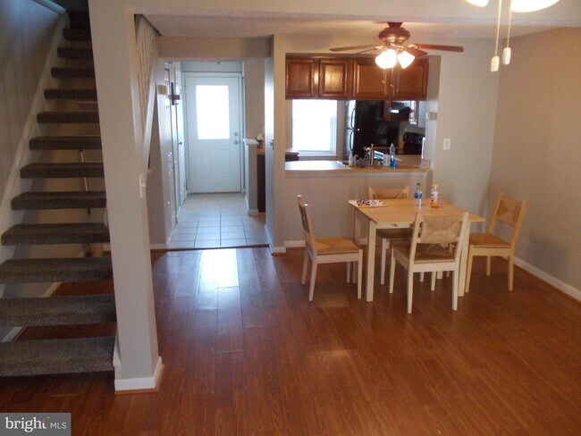Foto del edificio - 28 Stillwood Cir
