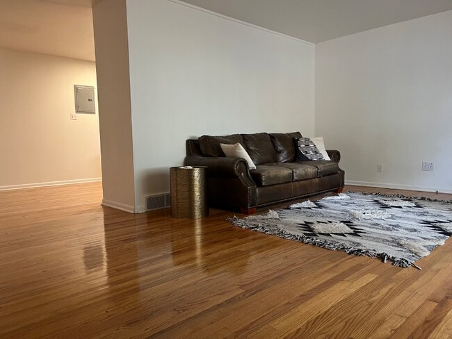 Foto del edificio - 1602 Grant Ave