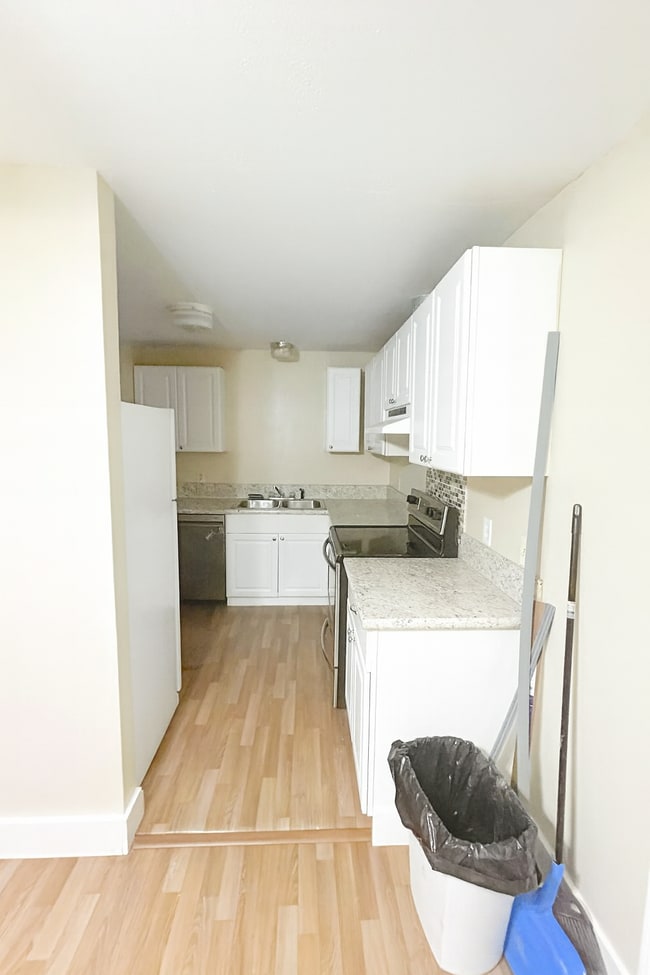 Building Photo - 12018 NE 80th St