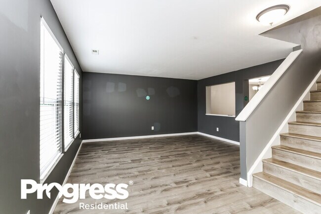 Building Photo - 7562 Witch Hazel Dr
