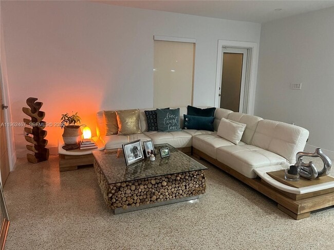 Building Photo - 9370 SW 57th Terrace