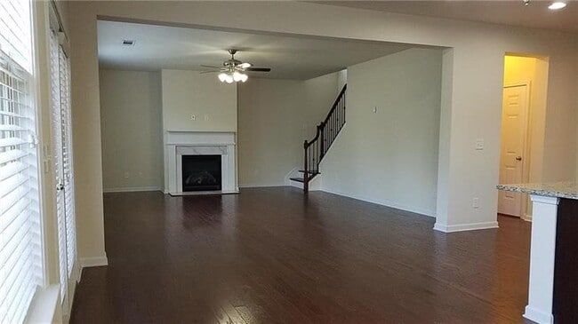 Building Photo - 1035 Krobot Way
