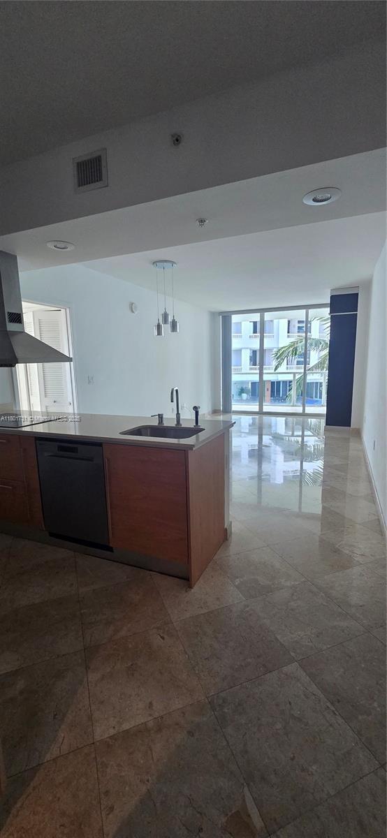 Foto del edificio - 218 SE 14th St