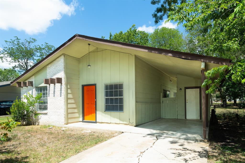 Foto principal - 5900 Glen Meadow Dr
