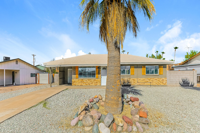 Primary Photo - Charming 3-Bedroom in Apache Junction, AZ!