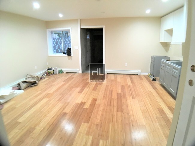 Foto del edificio - 707 E 79th St