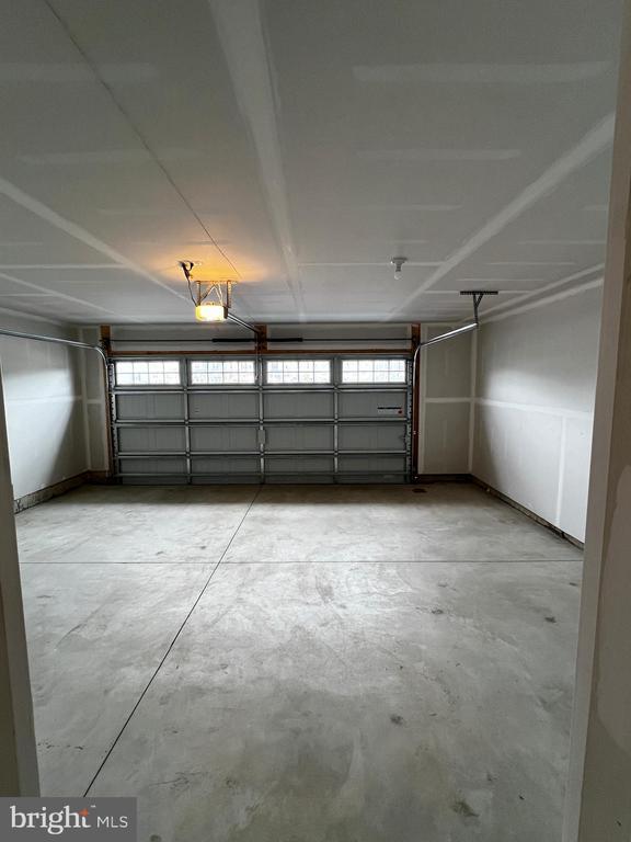 Building Photo - 840 New Castle Landing Dr