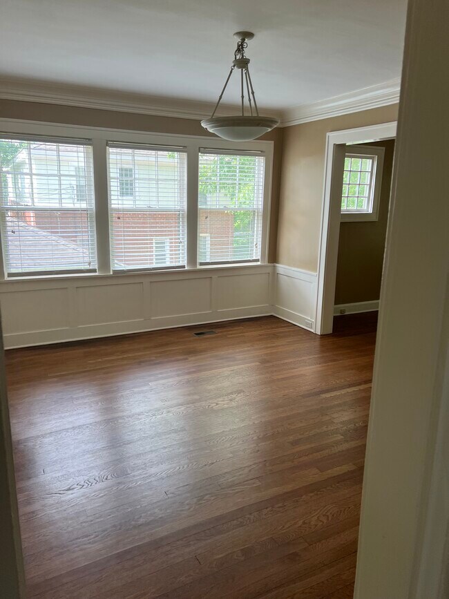 Dinning Room - 4829 Holly St
