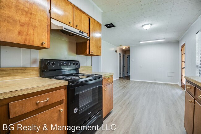 Building Photo - 3 br, 1 bath House - 235 Lindsey Cir