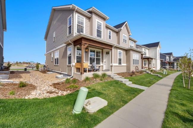 Building Photo - 685 Crossbill