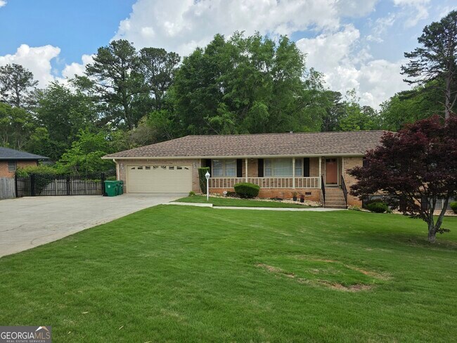 Building Photo - 3988 Rainbow Dr