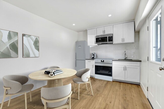 Foto del edificio - 10028 San Fernando Rd