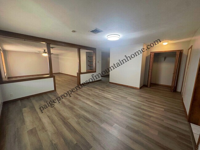 Foto del edificio - 101 Pace's Ferry Dr