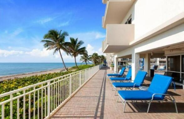 Building Photo - 3215 S Ocean Blvd