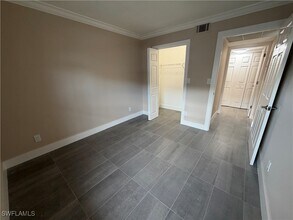 Building Photo - 5317 Summerlin Rd