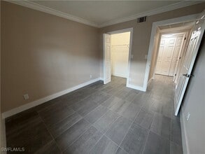 Building Photo - 5317 Summerlin Rd