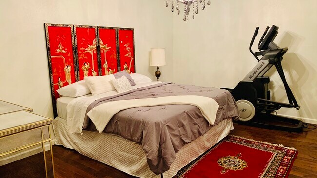 Foto del edificio - 2828 N 61st Pl