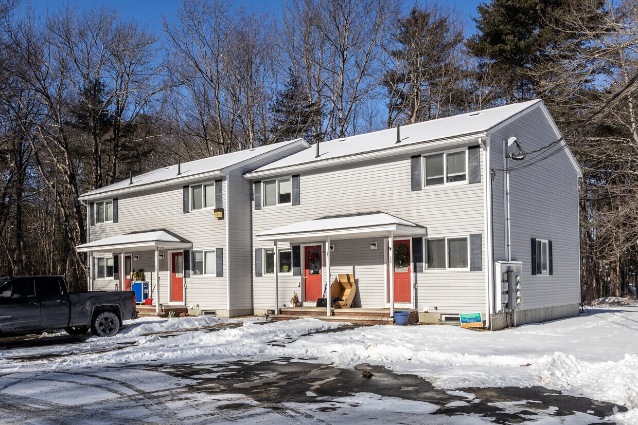 Building Photo - 1 Oakwood Ter