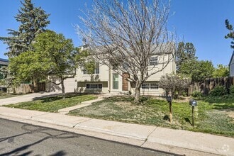 Building Photo - 10945 Albion Dr