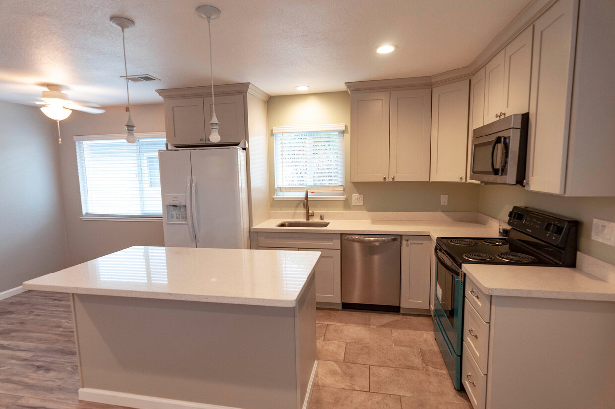 Foto principal - Available June 1st - Updated 2/1 in Cambrian