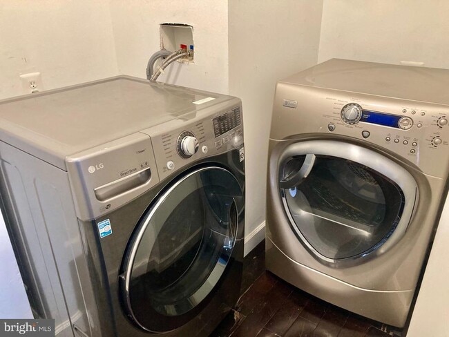 Building Photo - 4312 Hatties Progress Dr