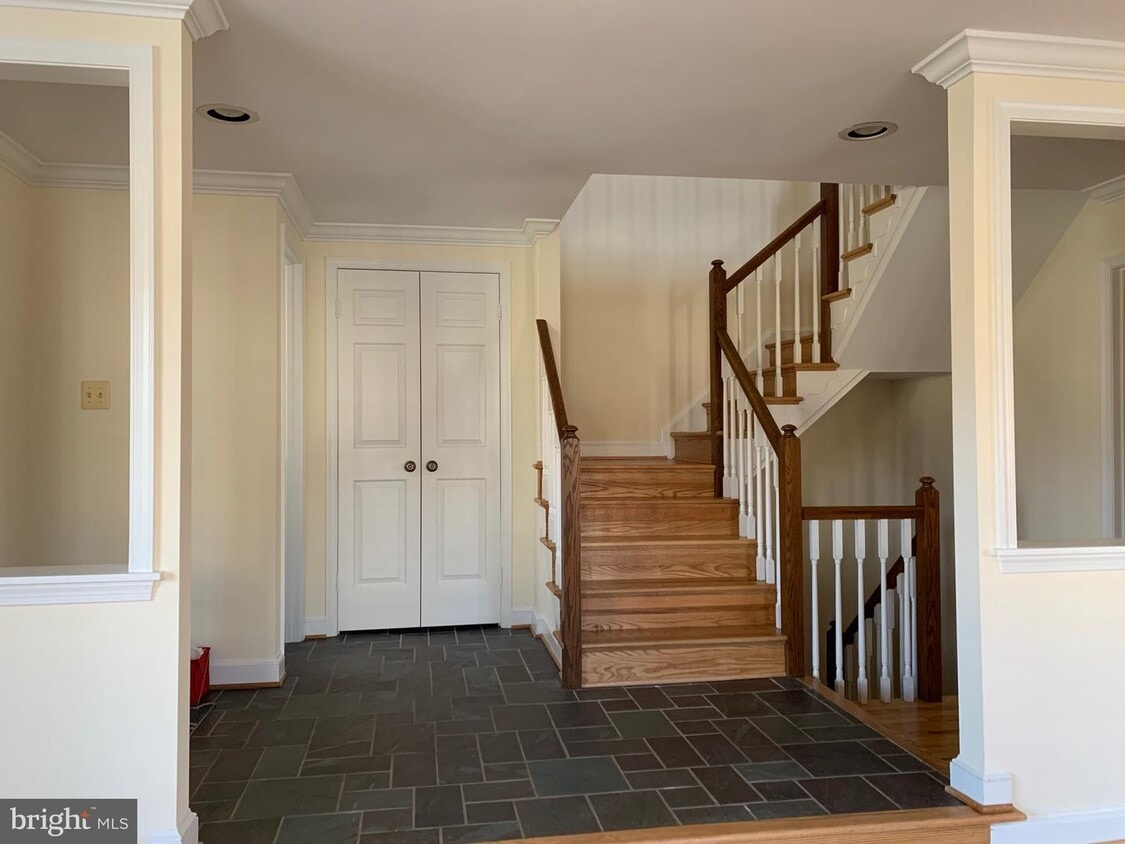 6648 Madison McLean Dr, McLean, VA 22101 Townhouse for Rent in McLean