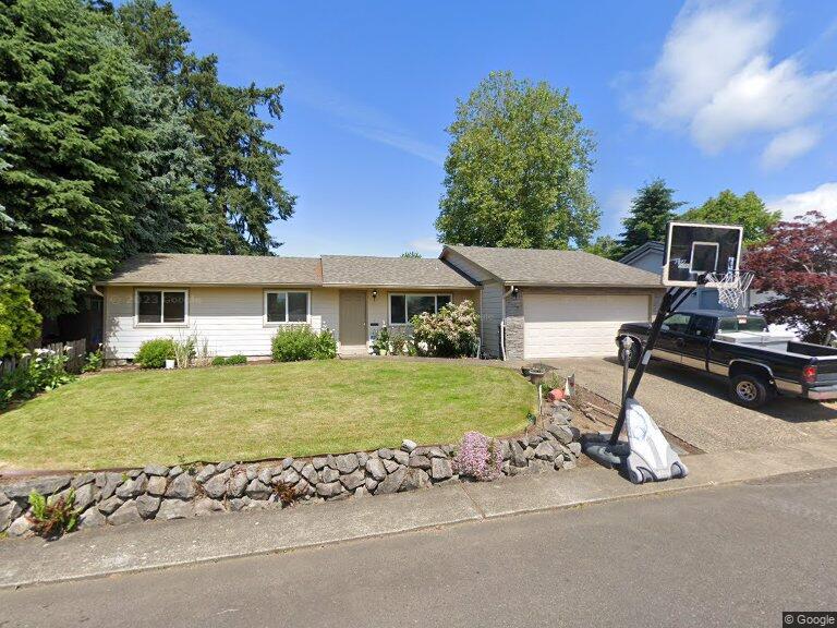Foto principal - 1568 SE Duke Dr
