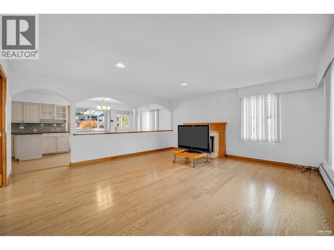 Building Photo - 2051 W 17th Ave