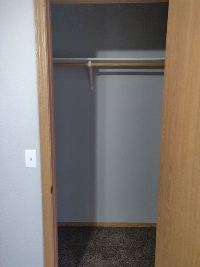 Building Photo - S Scenic Duplex