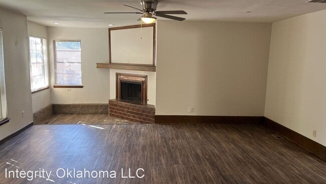 Building Photo - 3 br, 2 bath House - 3205 Castlerock Rd.