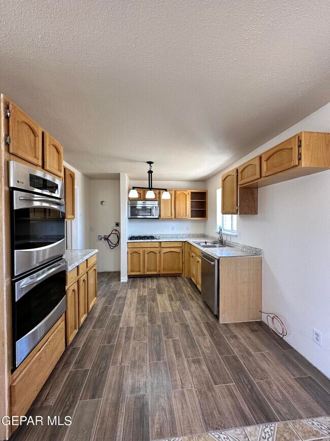 Foto del edificio - 9020 Mt Shasta Dr
