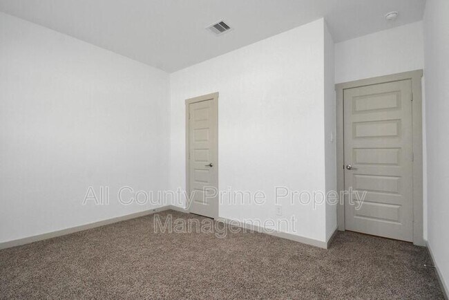 Building Photo - 4010 Elk Crk Ct