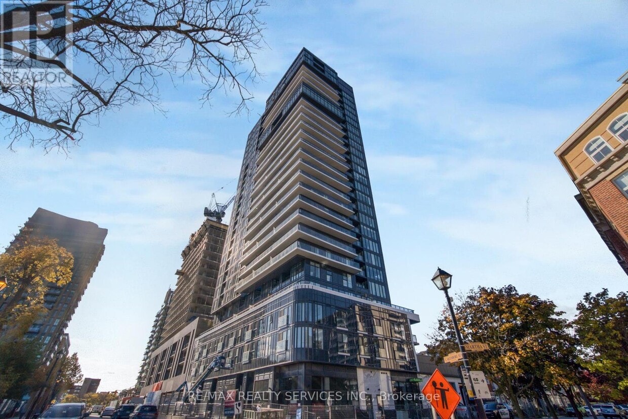 Primary Photo - 370 Martha St