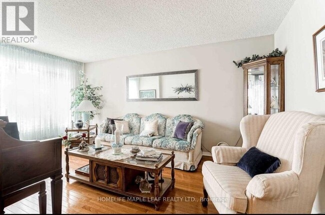 Photo du bâtiment - 69 Braidwood Lake Rd