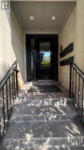 Photo du bâtiment - 216-216 Heath St W