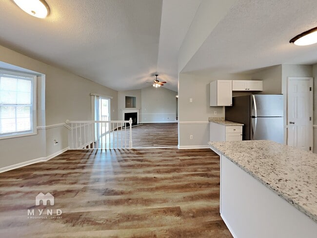 Building Photo - 104 Carrington Dr