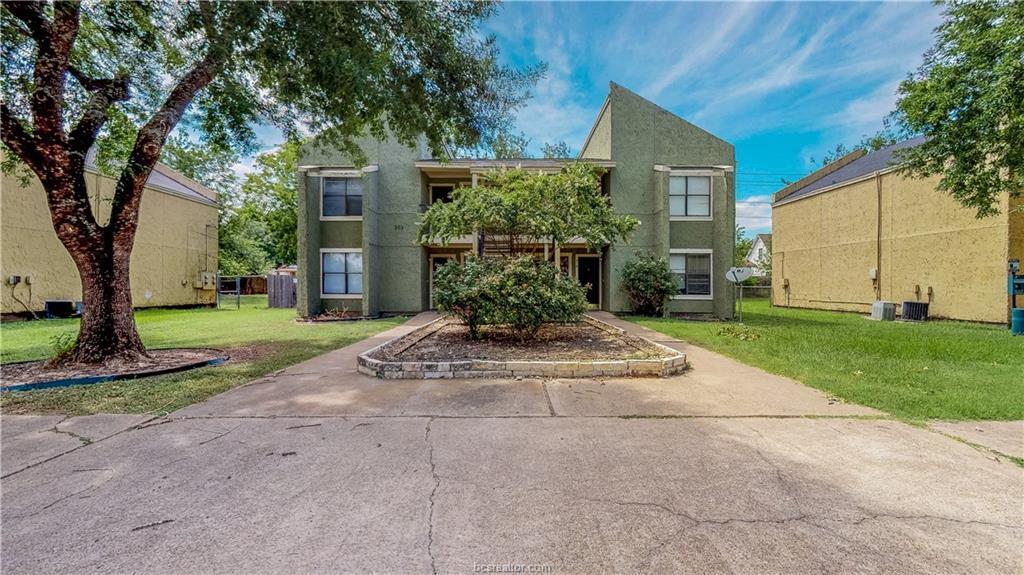 Primary Photo - 303 Manuel Dr