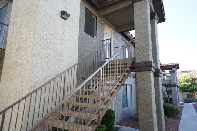 Building Photo - No Showings Until 4/8/24