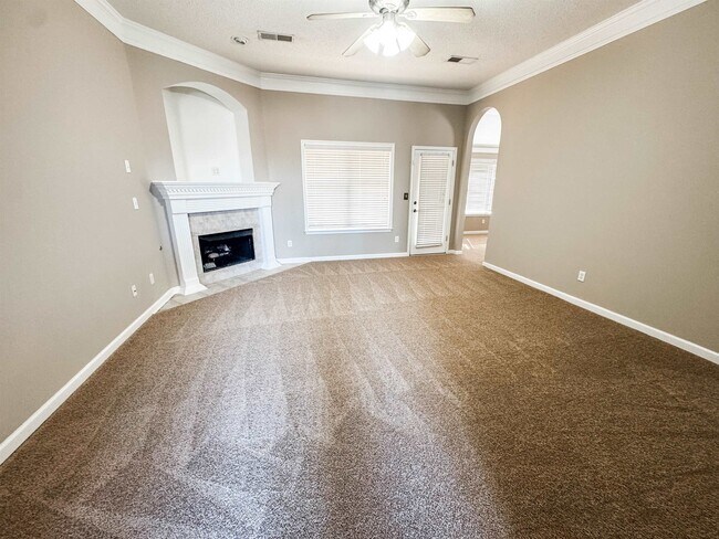 Foto del edificio - 9301 Breakstone Cove