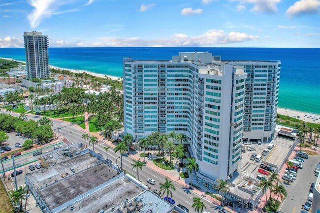 Building Photo - 7135 Collins Ave
