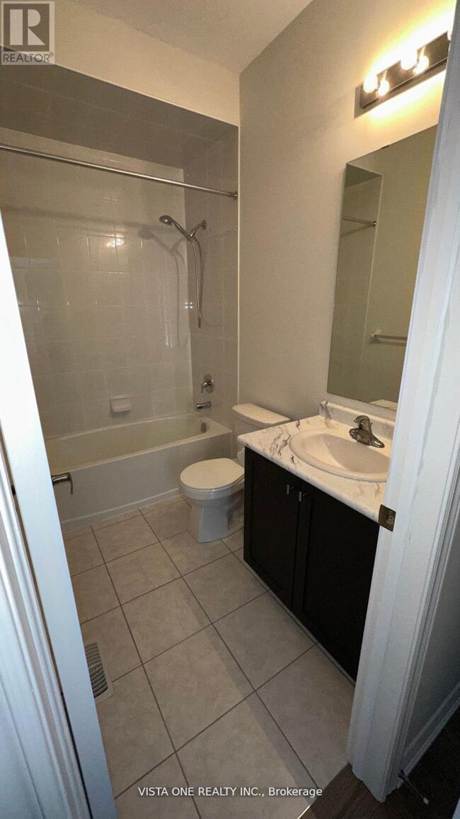Building Photo - 41 Fawndale Crescent
