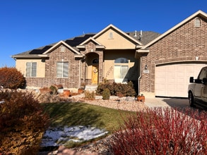 Building Photo - 2501 Prairie View Dr