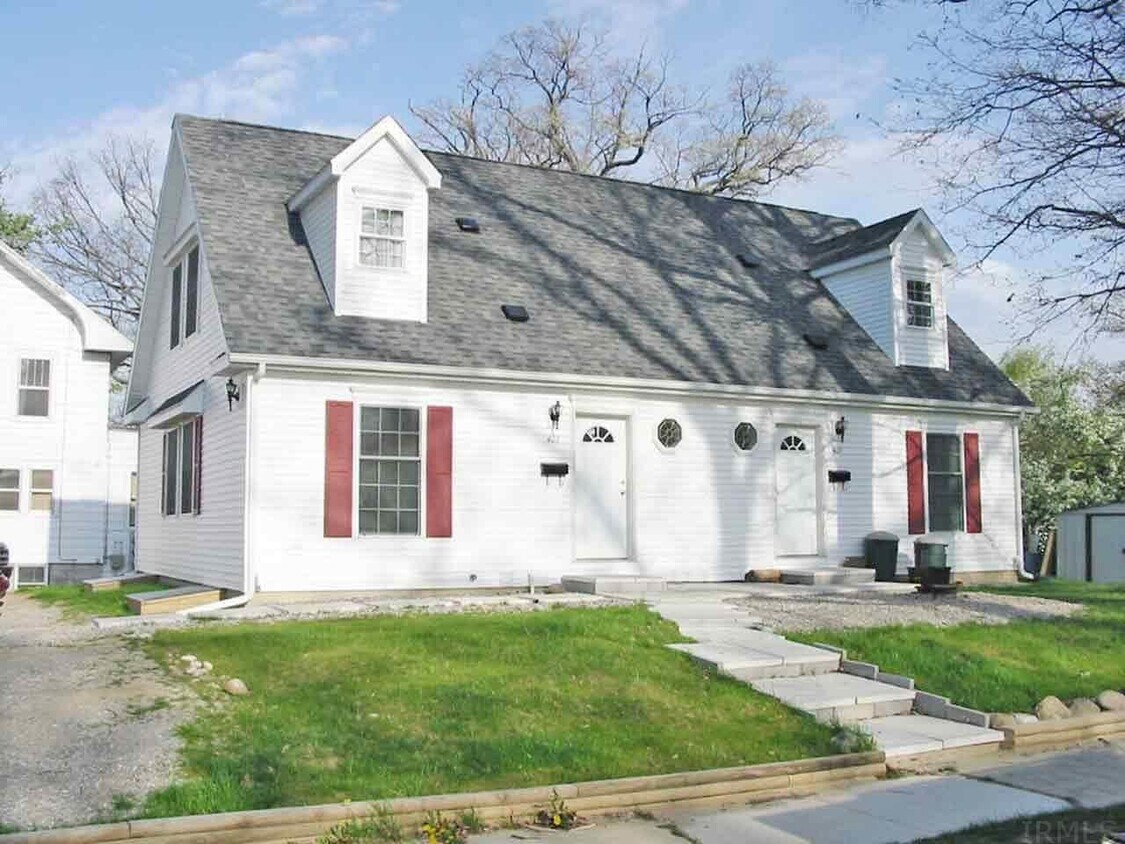 403 Oakwood St, Angola, IN 46703 Townhome Rentals in Angola IN