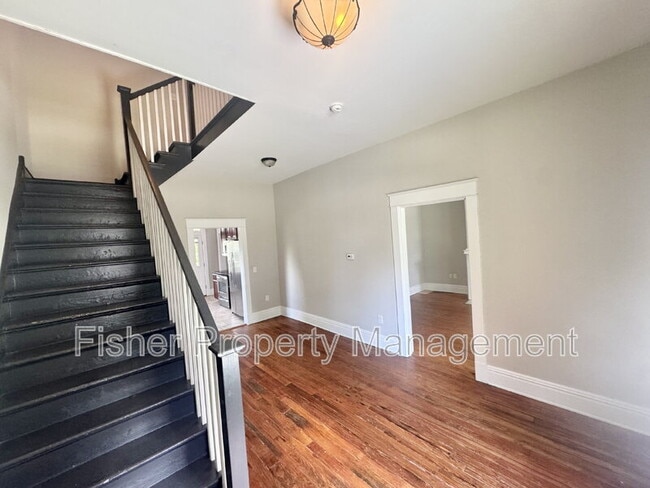 Photo - 411 W 26th St House