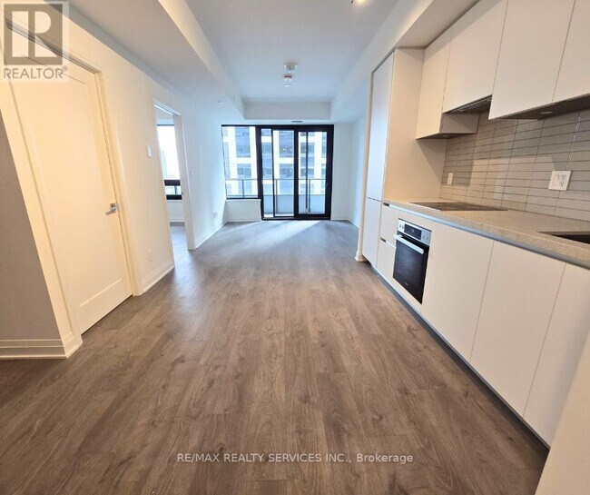 Photo du bâtiment - 905-4023 THE EXCHANGE