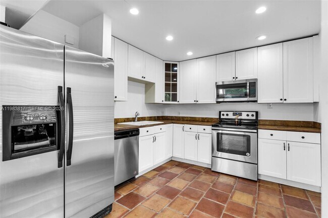 Building Photo - 20908 Leeward Ct