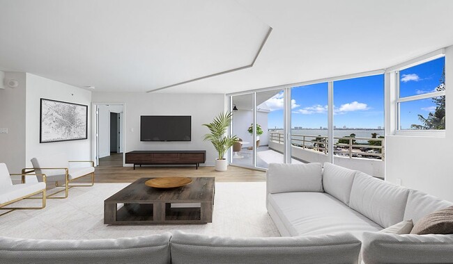 Building Photo - The Hamilton Apartments