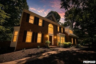 Building Photo - 10205 Chinkapin Dr