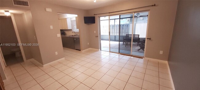 Foto del edificio - 4992 SW 123rd Terrace